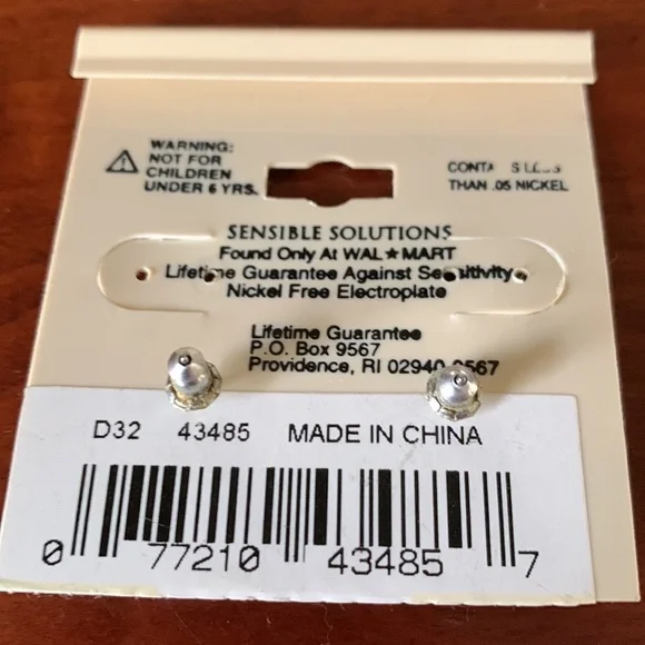 NWT!! Rainbow Frog Post Earrings - Picture 3 of 5